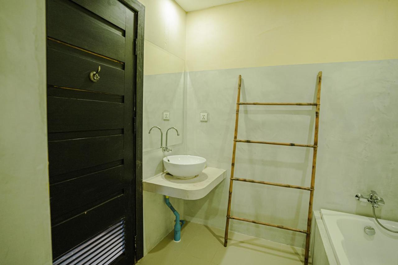 Makk Hotel Кампот Екстериор снимка